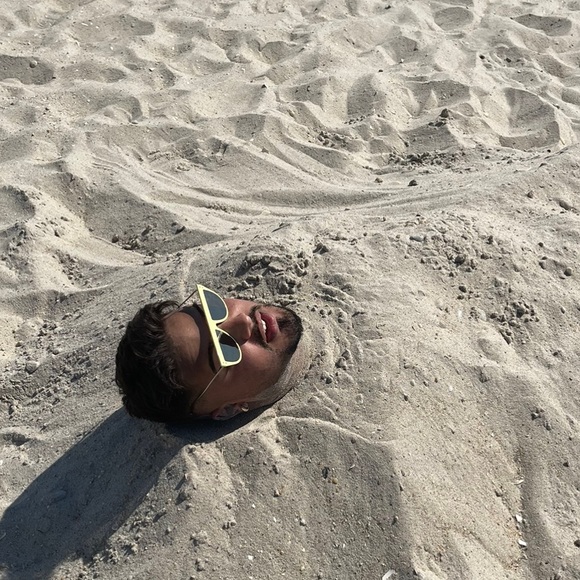 Meet your Posher, Zay - Picture 1 of 2